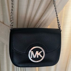 Micheal Kors Crossbody Purse